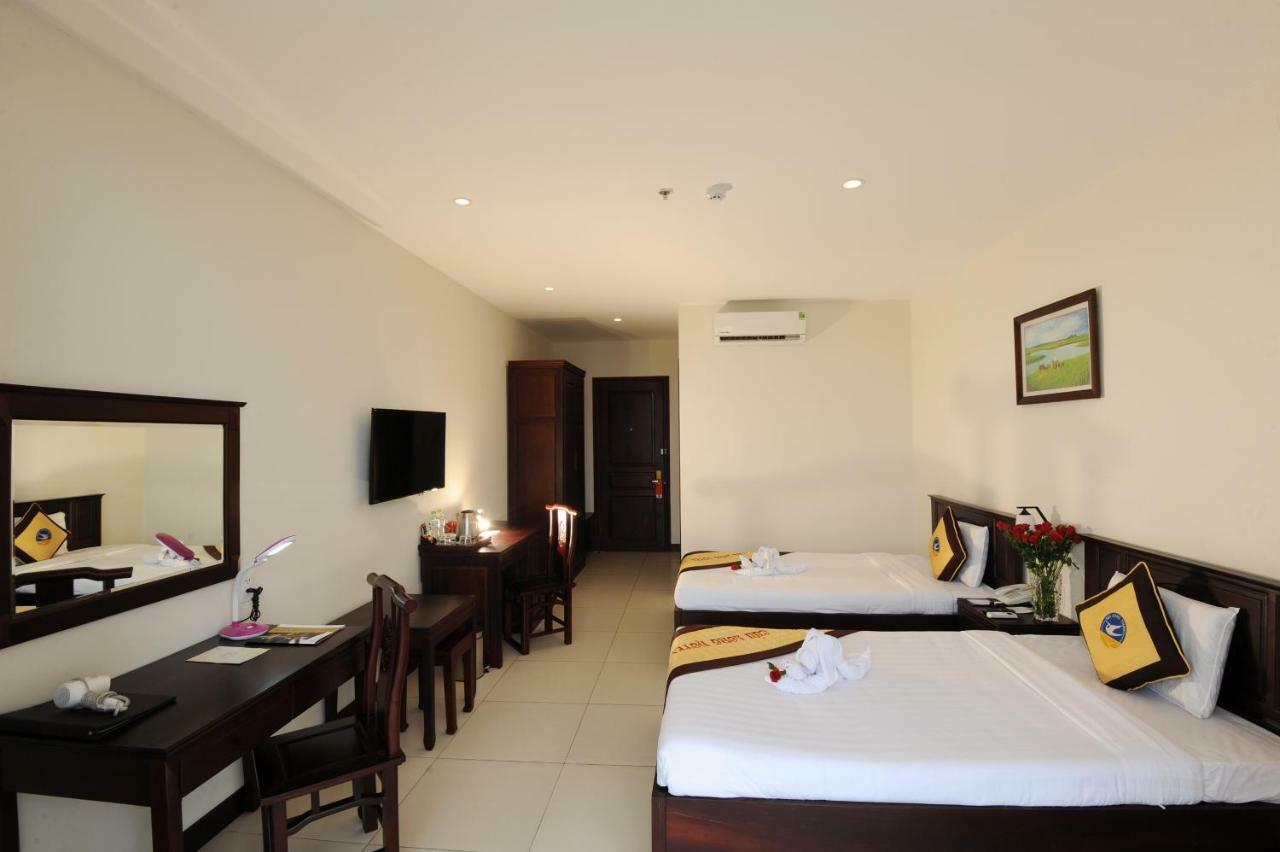 מי טאו Cuu Long Hotel מראה חיצוני תמונה